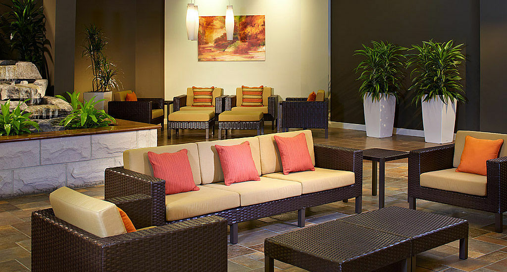 Courtyard Milwaukee Downtown Hotell Exteriör bild